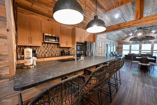 1421 Silver Poplar Lane Sevierville TN 37876