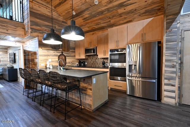 1421 Silver Poplar Lane Sevierville TN 37876