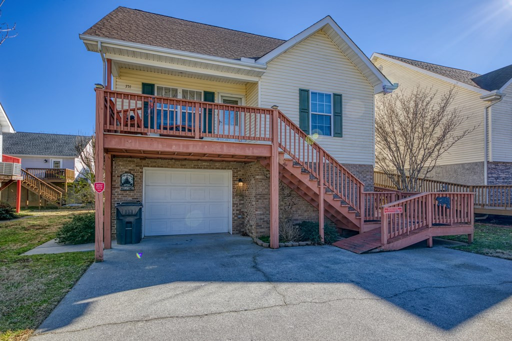 751 Plantation Drive Pigeon Forge TN 37863
