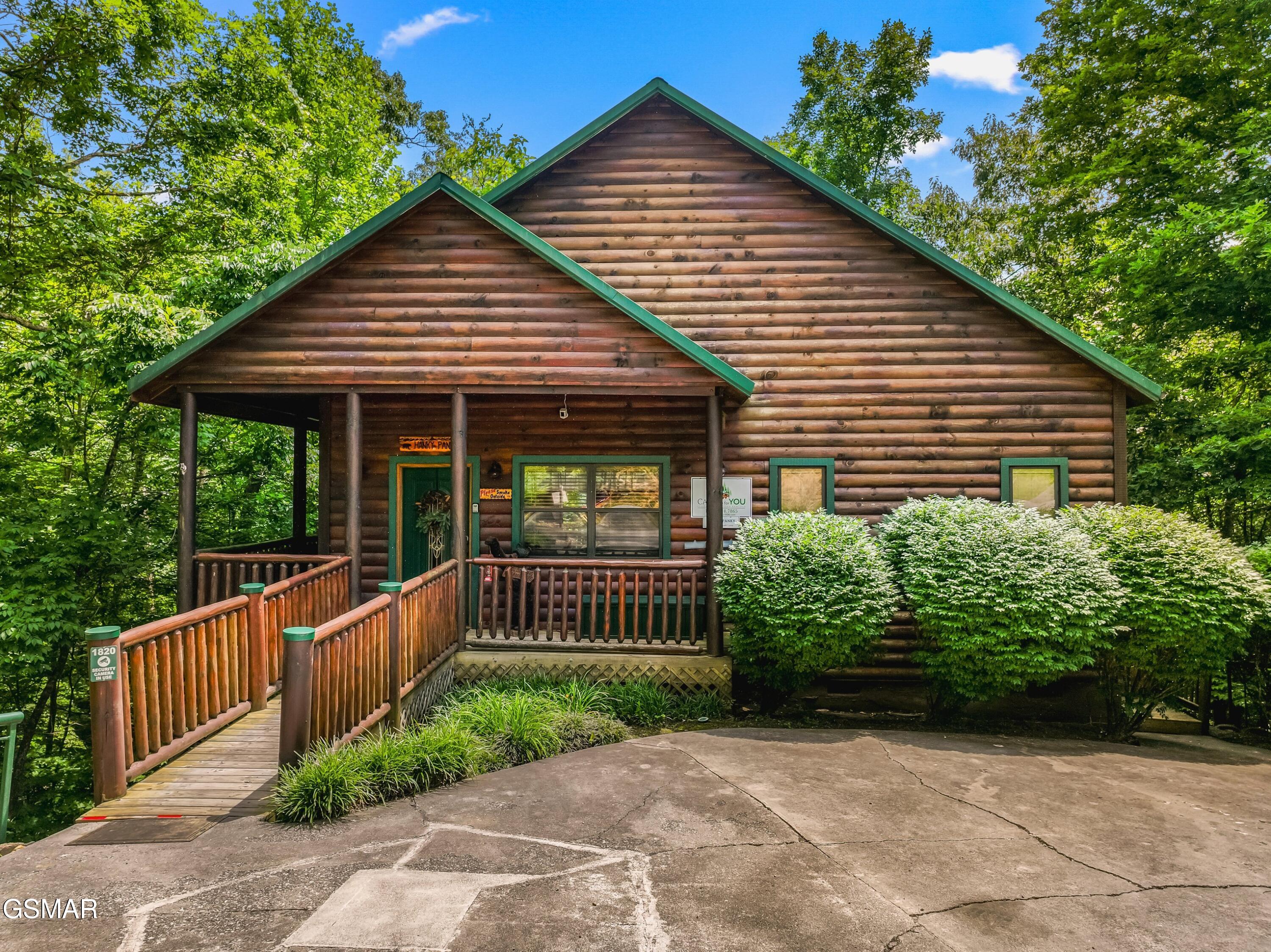 1820 Skyhawk Sevierville TN 37876