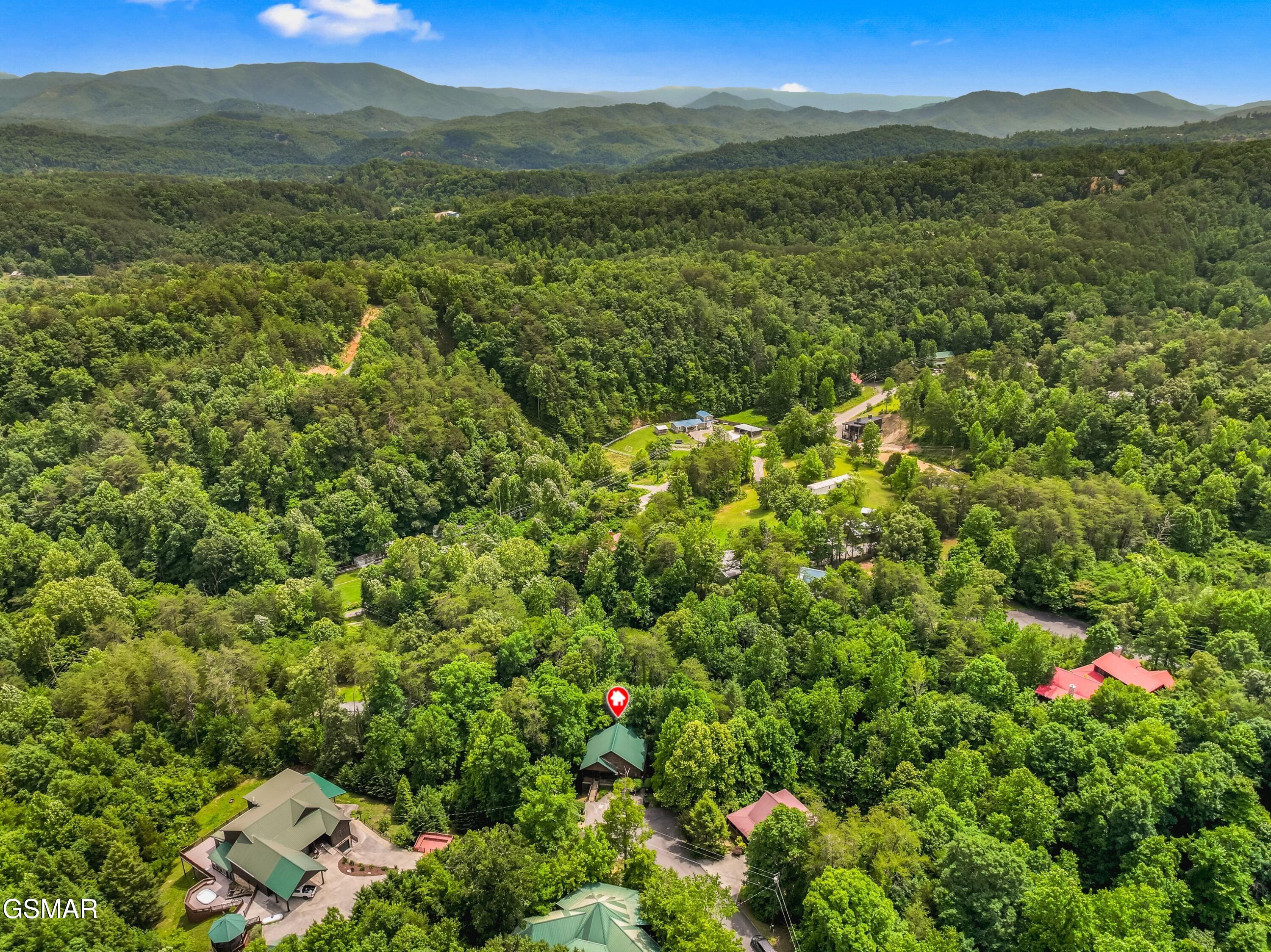 1820 Skyhawk Sevierville TN 37876