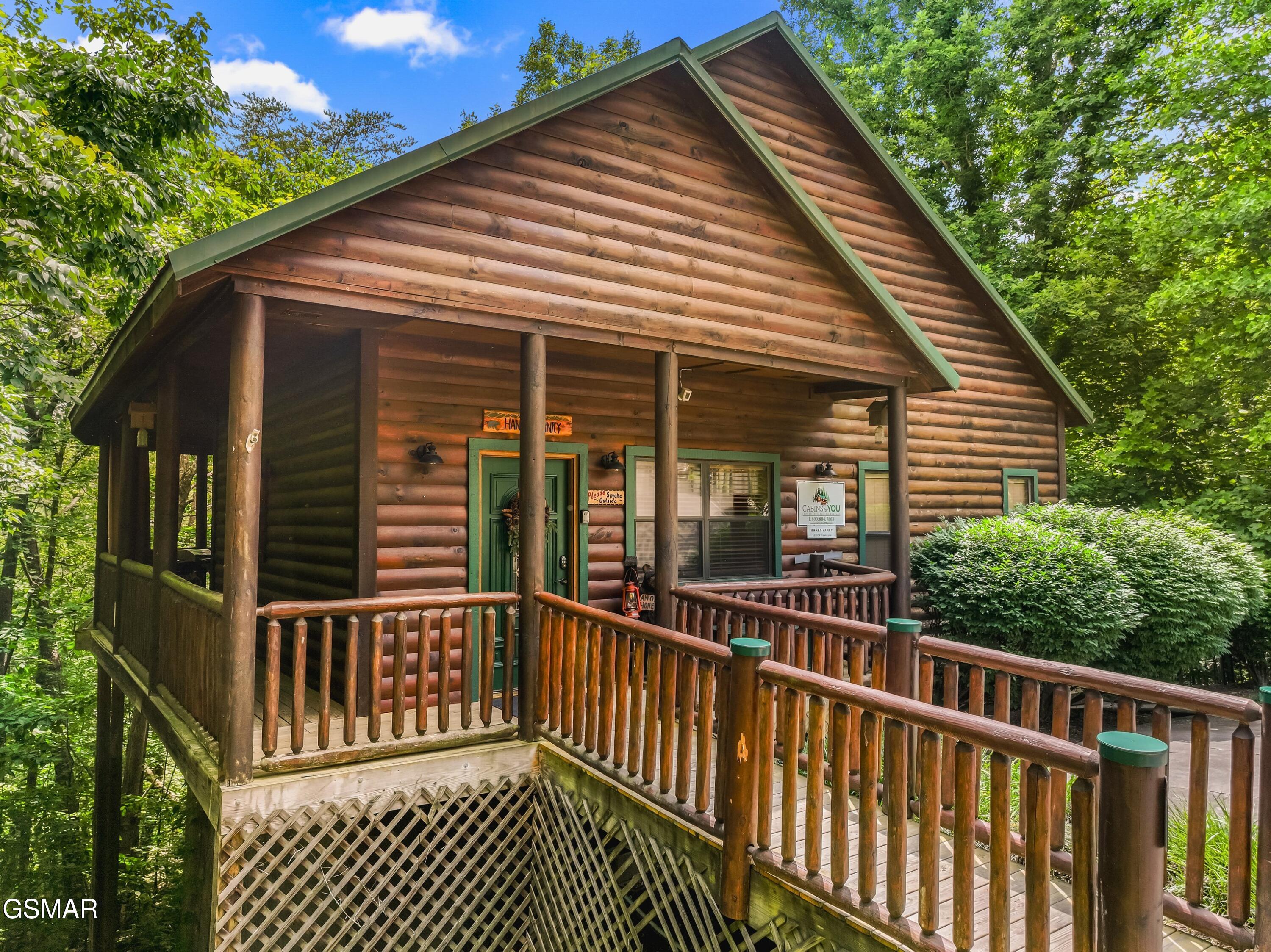 1820 Skyhawk Sevierville TN 37876