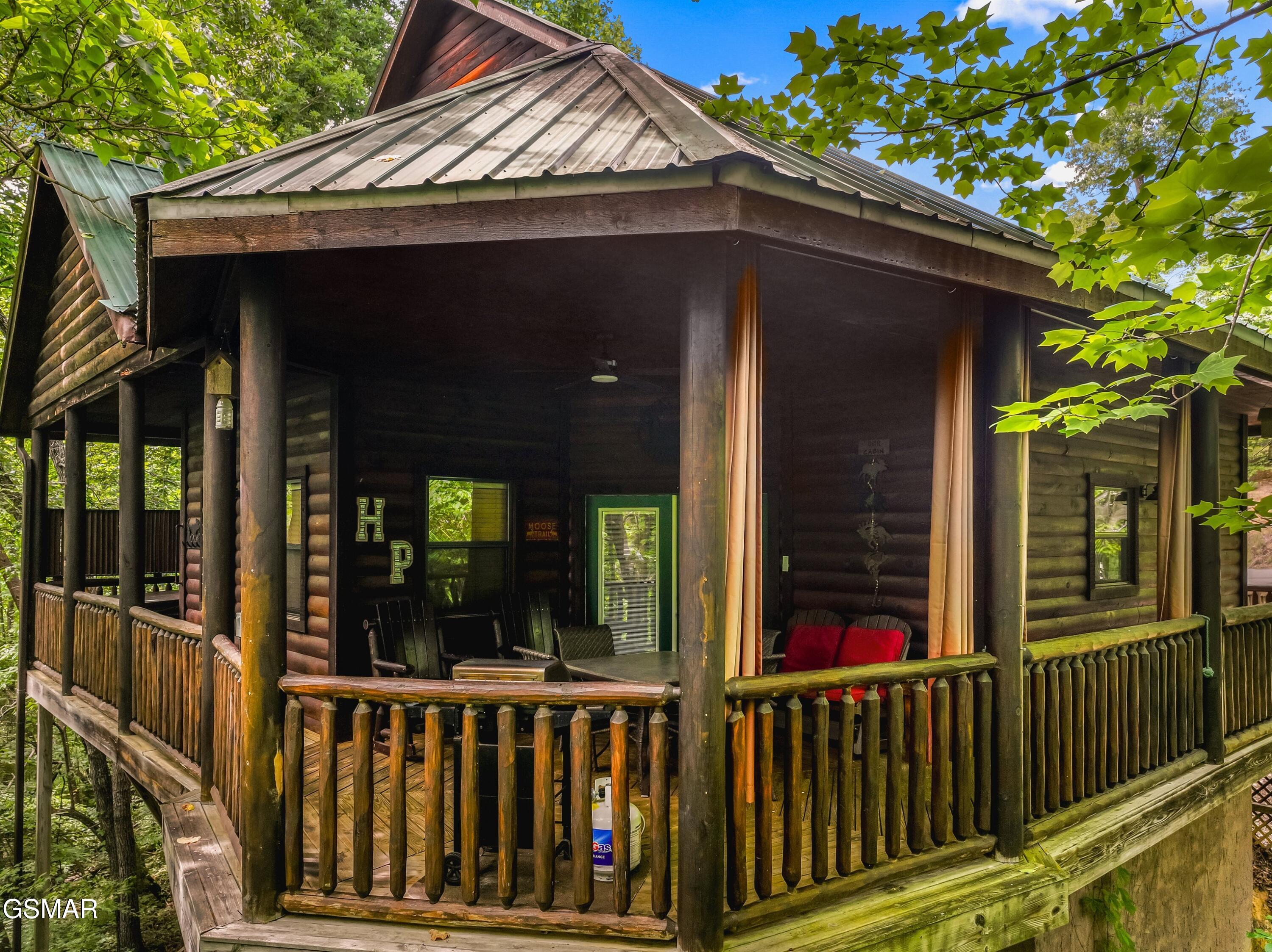 1820 Skyhawk Sevierville TN 37876