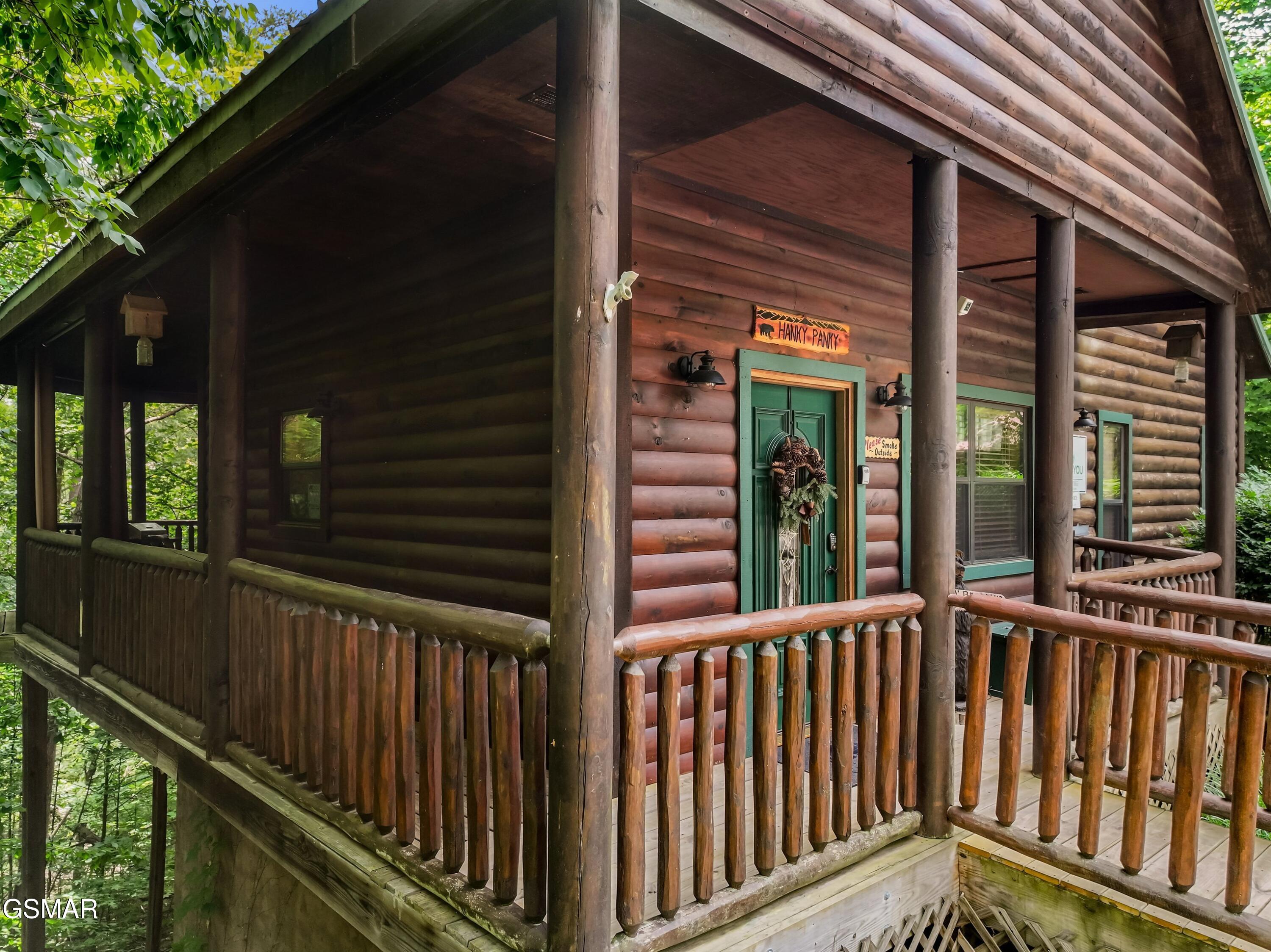 1820 Skyhawk Sevierville TN 37876