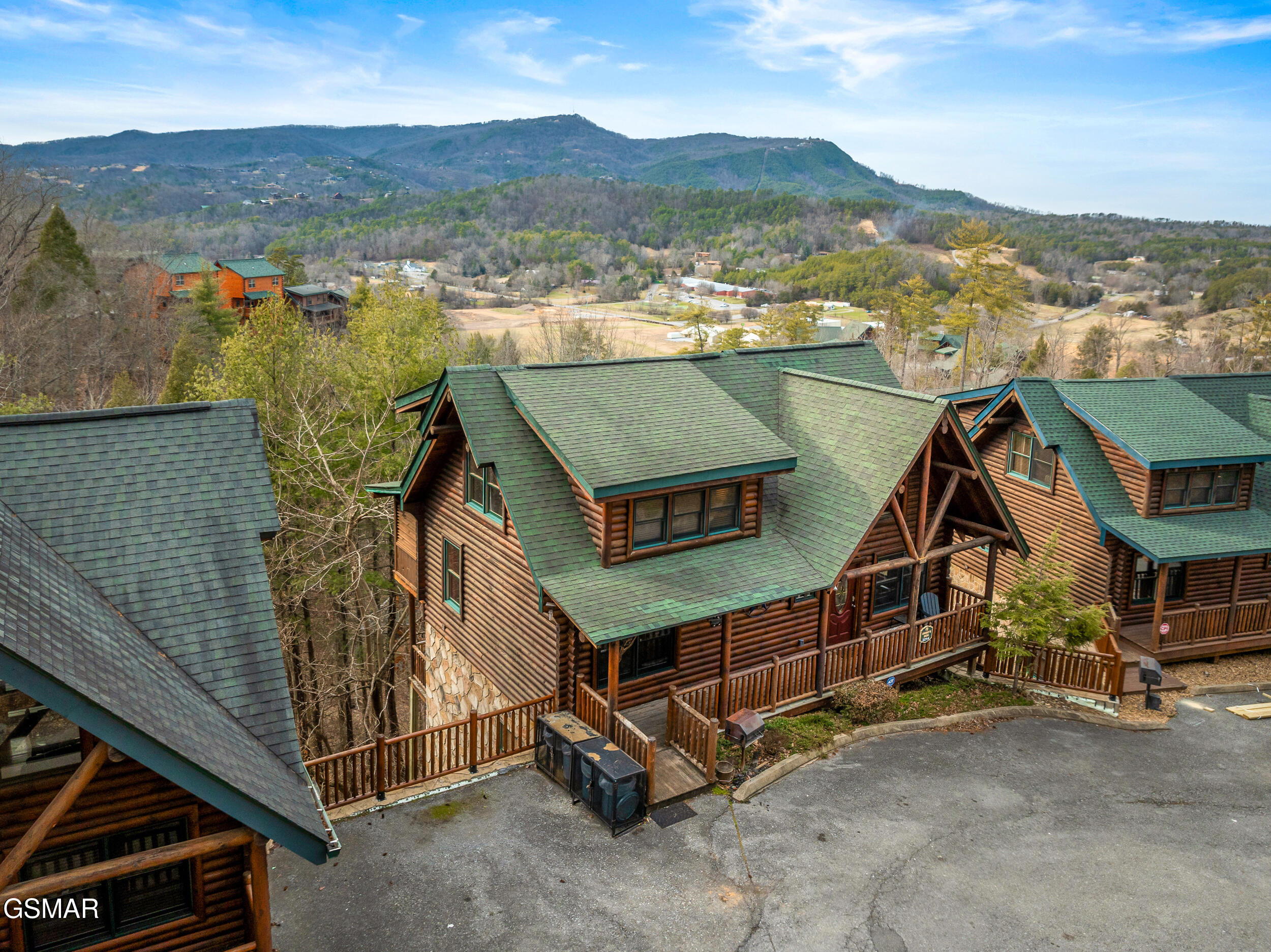 2214 Quiet Valley Way Sevierville TN 37862