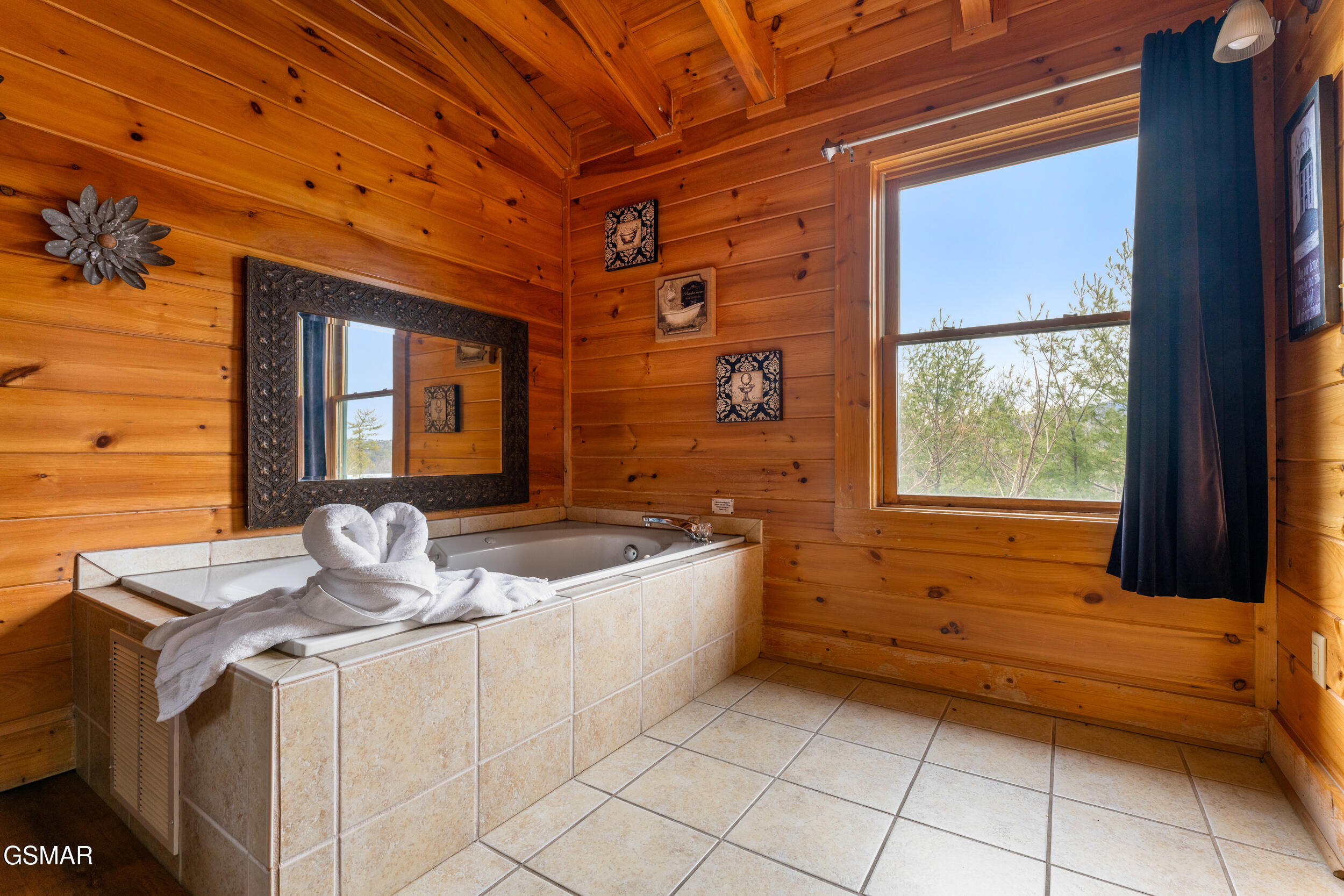 2214 Quiet Valley Way Sevierville TN 37862