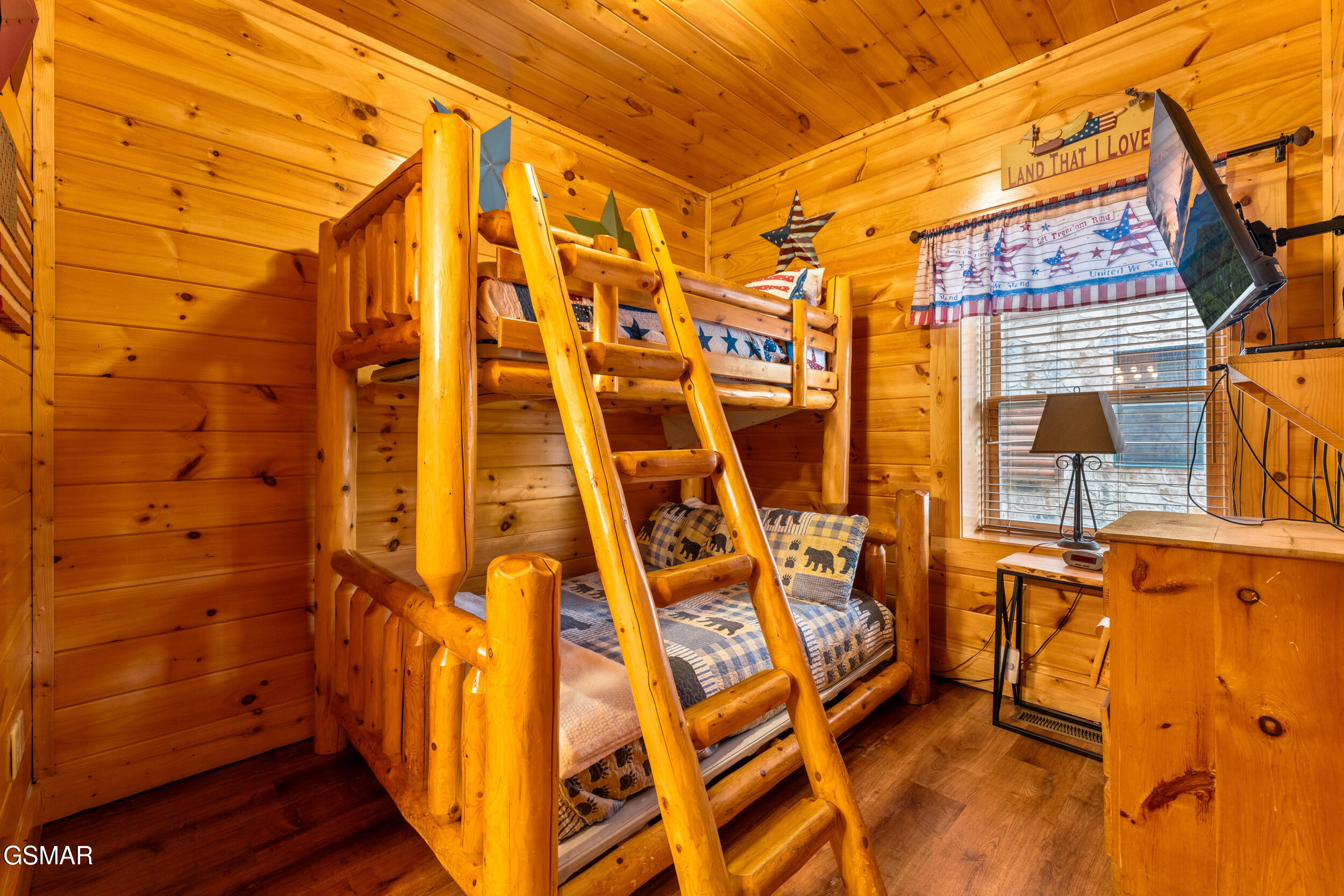 2214 Quiet Valley Way Sevierville TN 37862