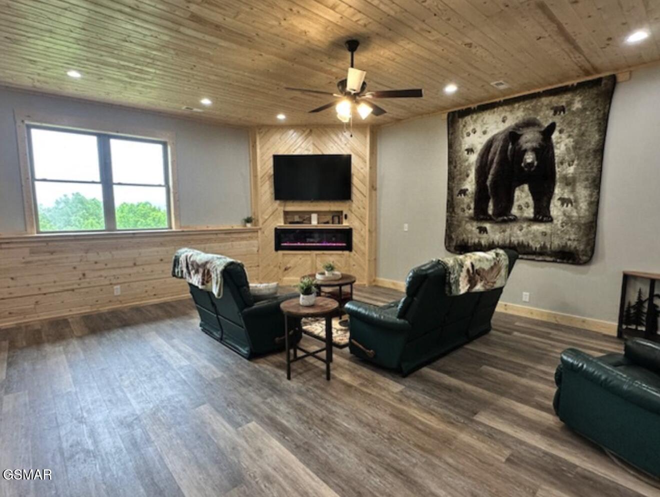 4222 Dollys Drive Sevierville TN 37876