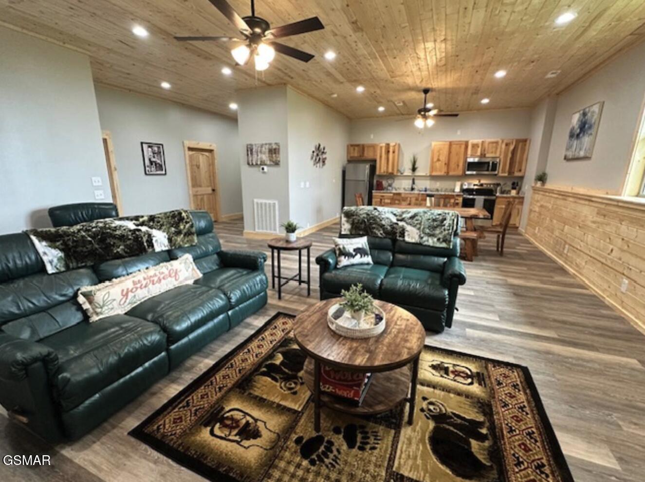 4222 Dollys Drive Sevierville TN 37876