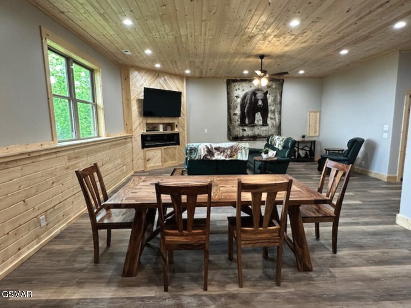 4222 Dollys Drive Sevierville TN 37876