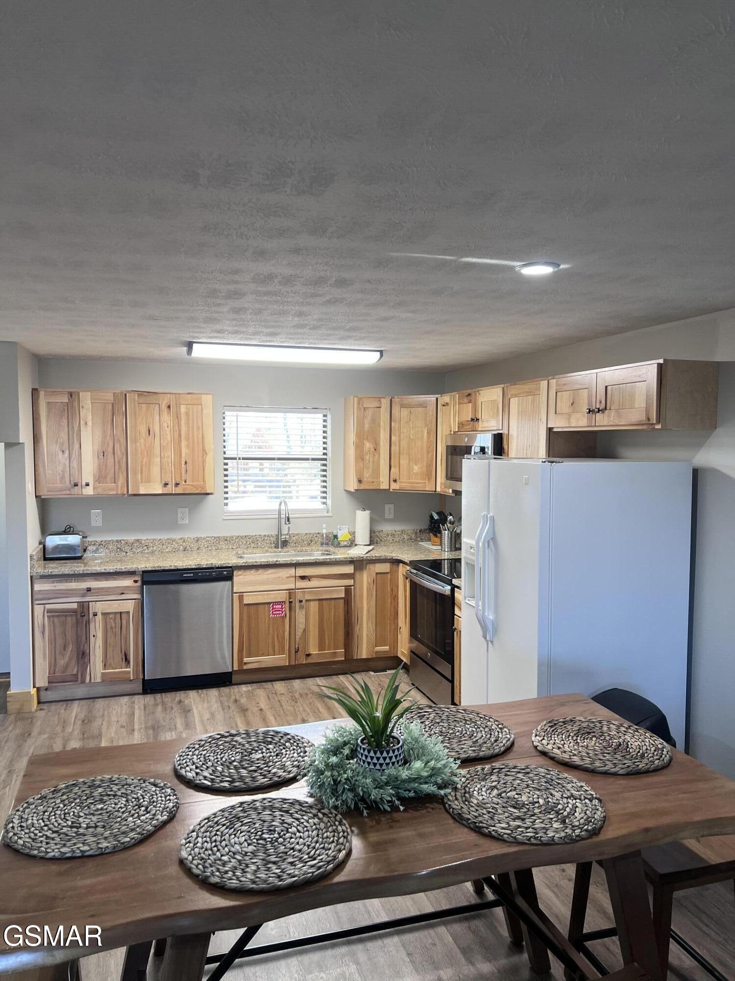 4222 Dollys Drive Sevierville TN 37876