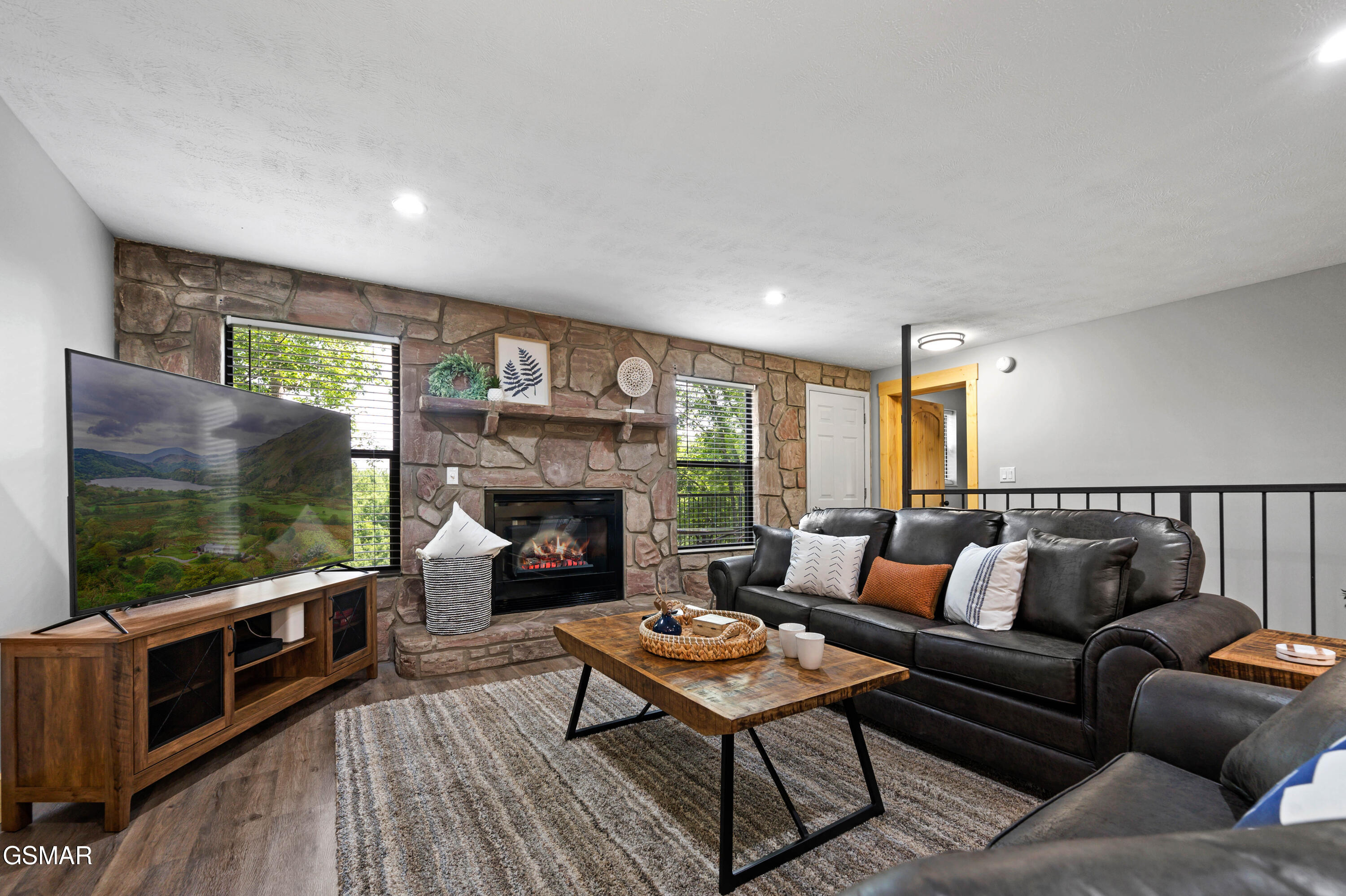 4222 Dollys Drive Sevierville TN 37876