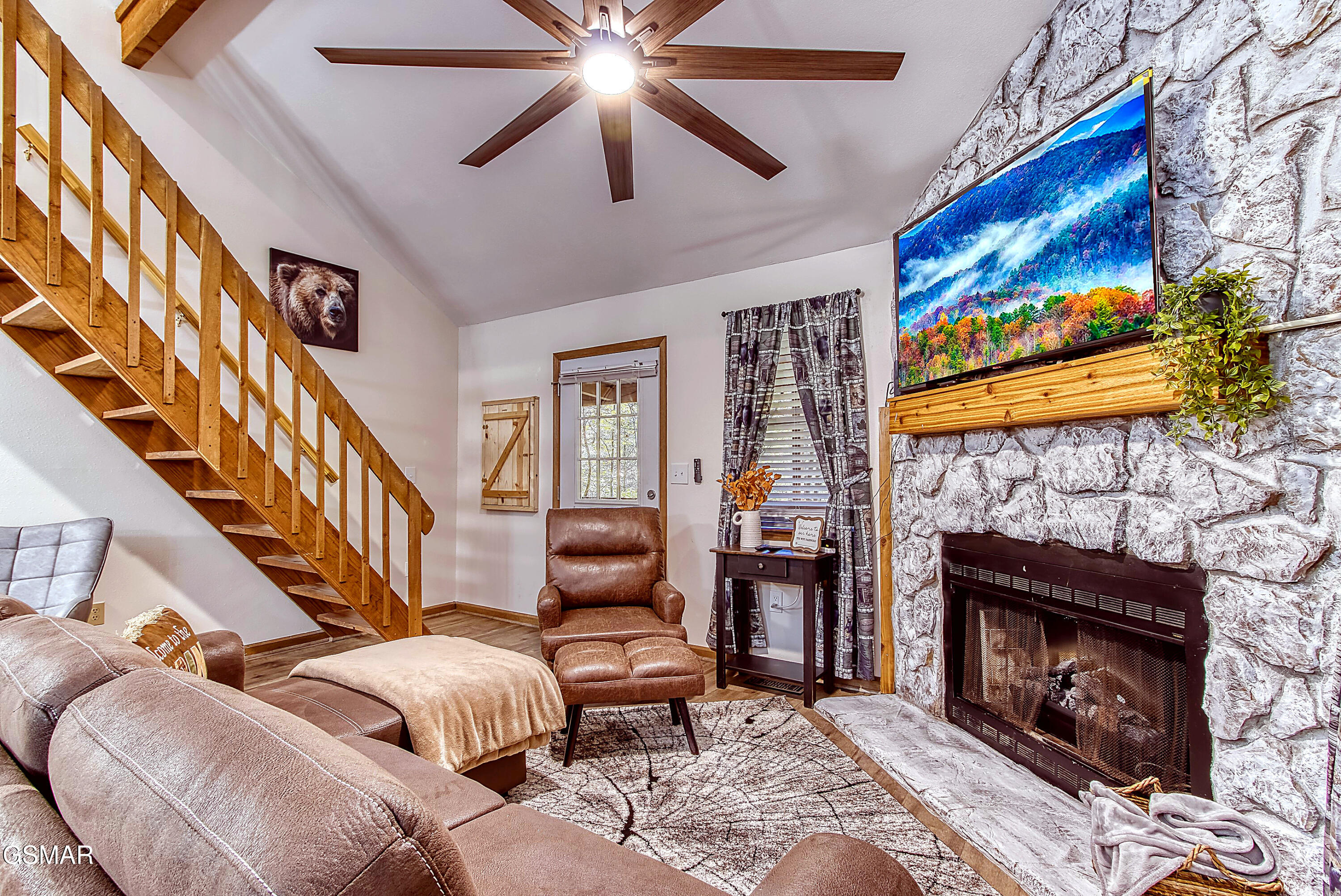 2275 Lones Branch Lane Sevierville TN 37876