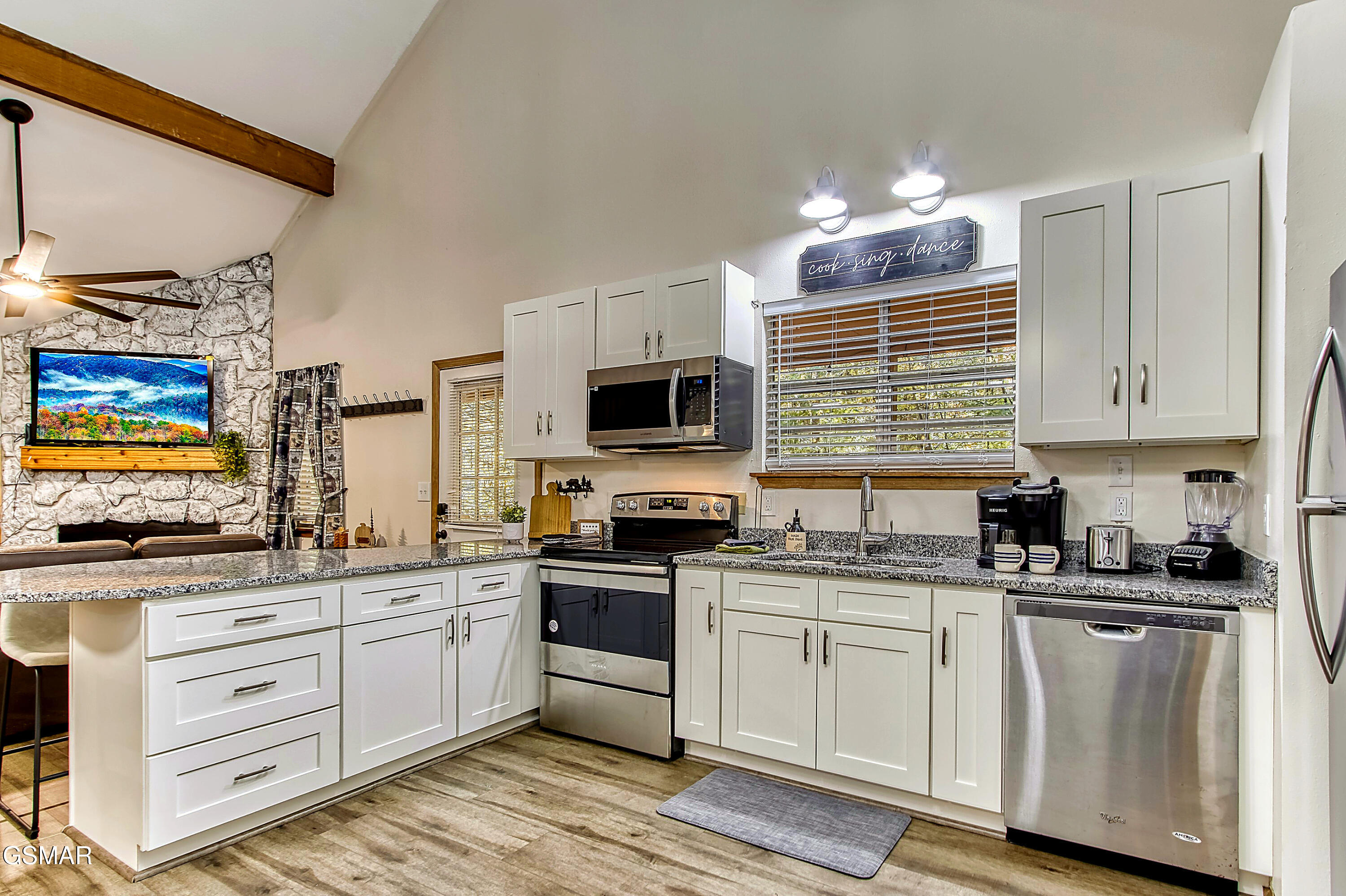 2275 Lones Branch Lane Sevierville TN 37876