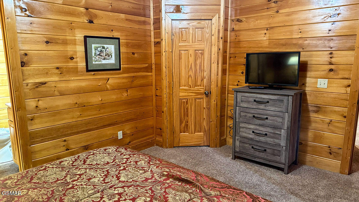 1352 Timberwolf Way Sevierville TN 37876