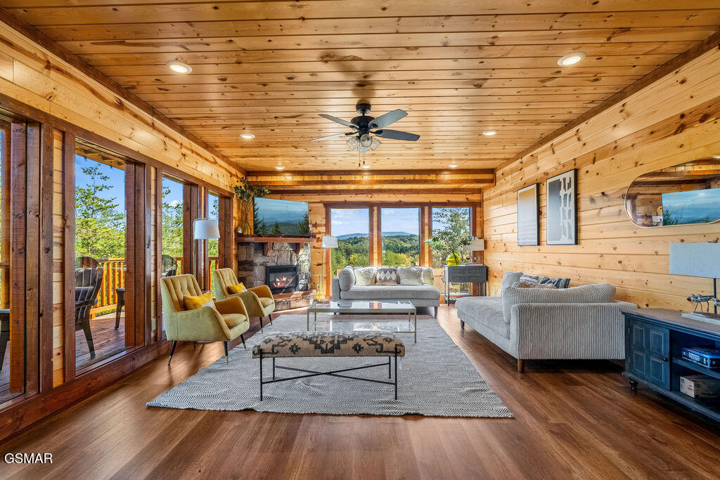 764 Bethlehem Way Sevierville TN 37876