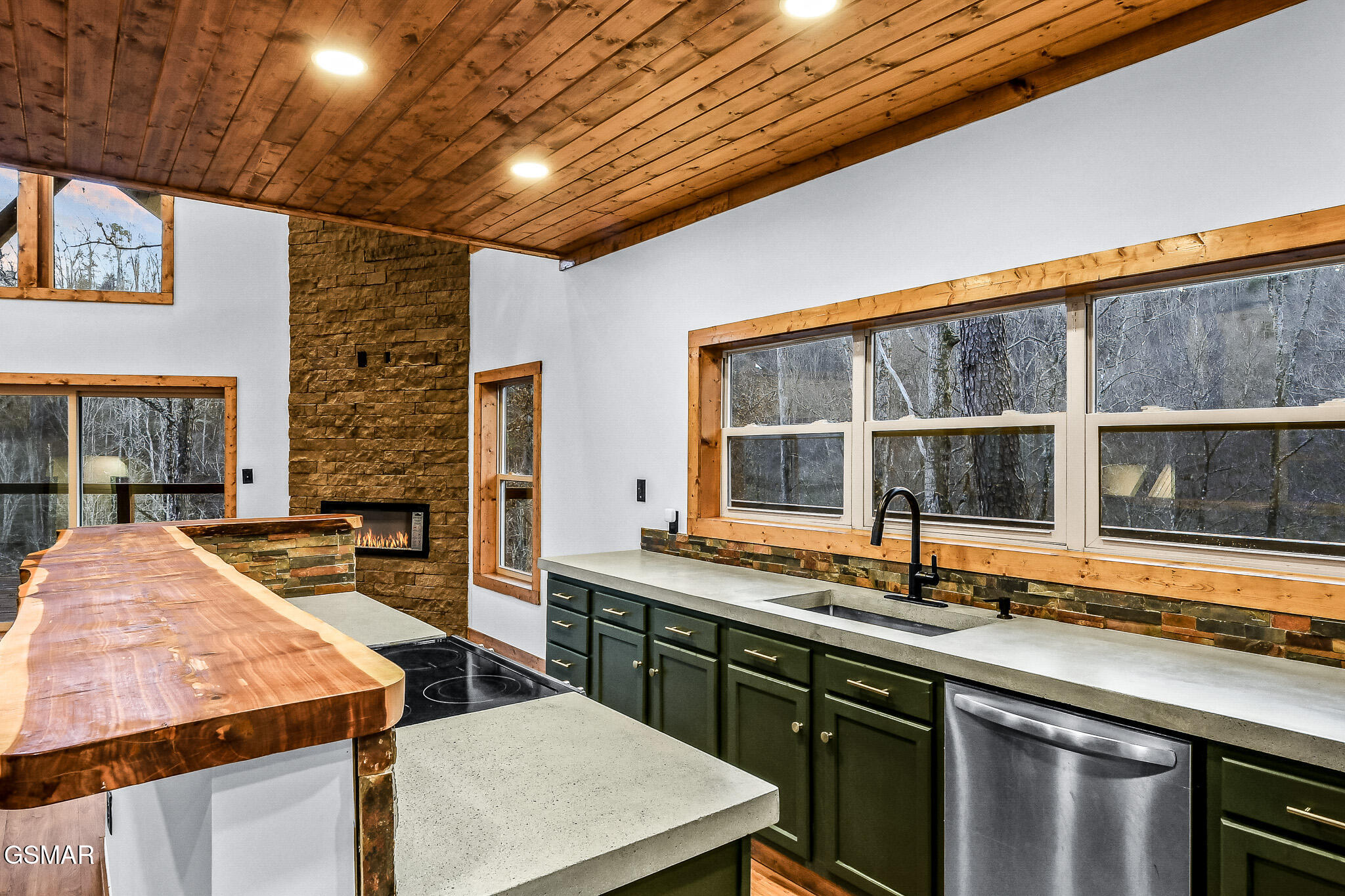 2632 Bird View Lane Sevierville TN 37862