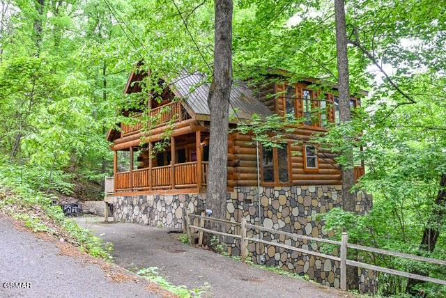 1428 Indian Court Sevierville TN 37876