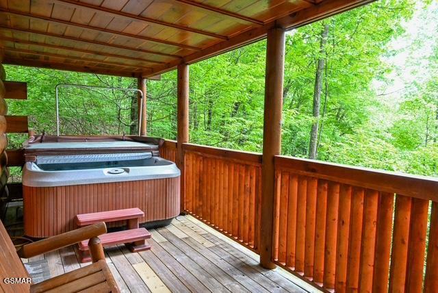 1428 Indian Court Sevierville TN 37876