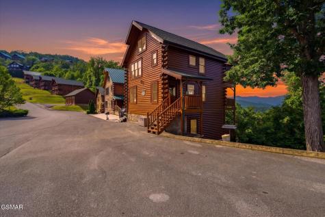 2809 White Oak Ridge Lane Sevierville TN 37862