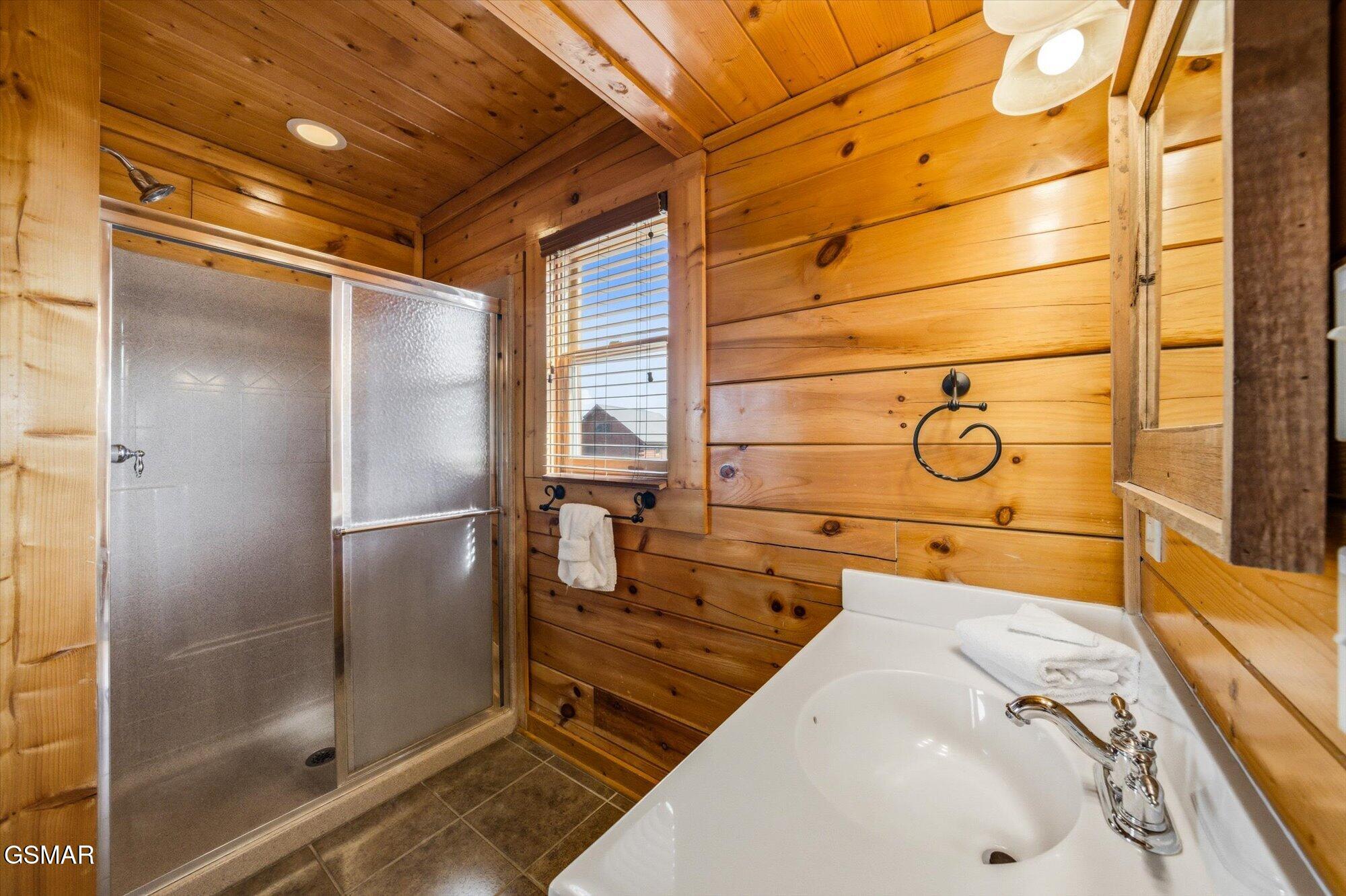2809 White Oak Ridge Lane Sevierville TN 37862