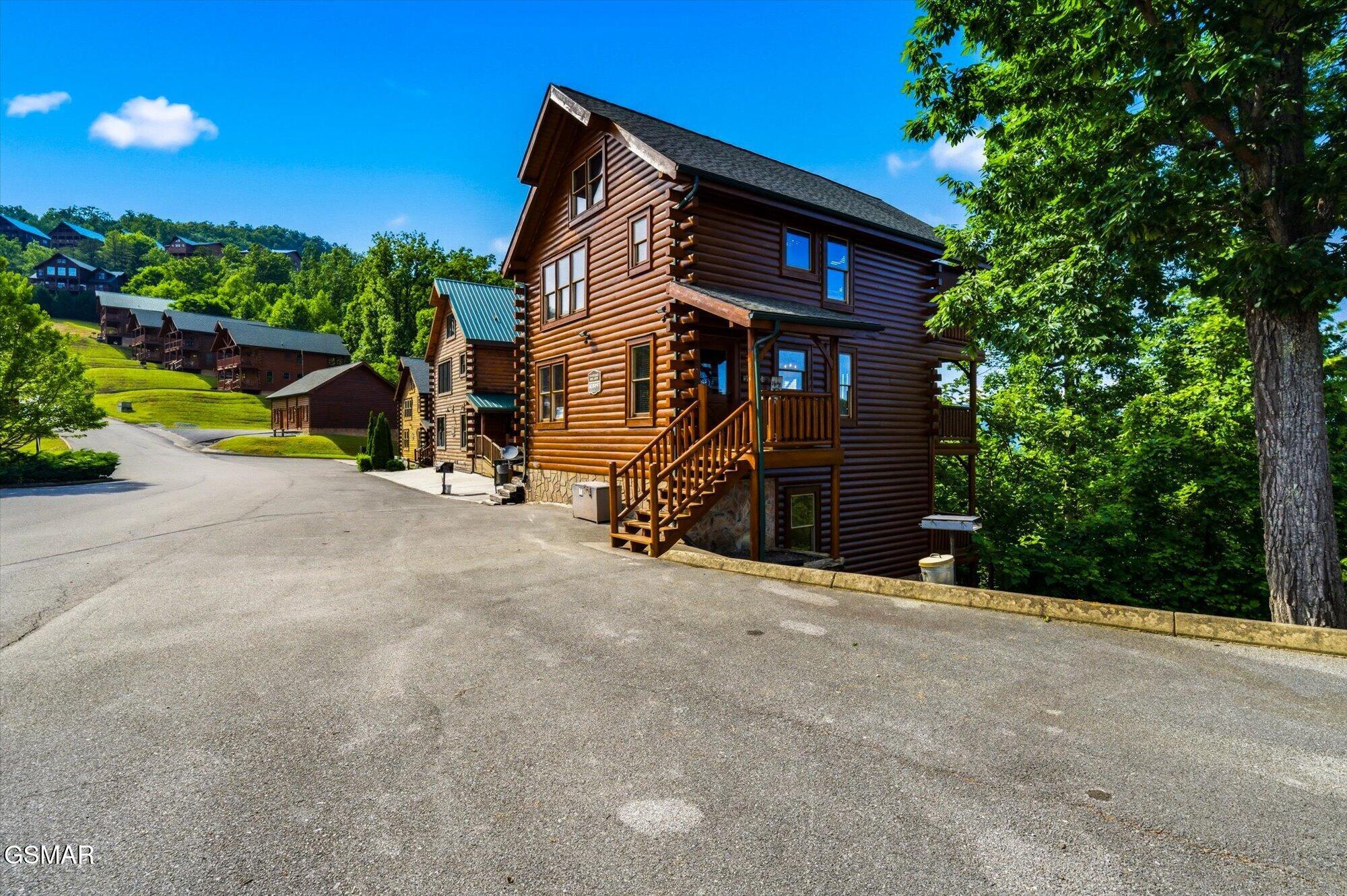 2809 White Oak Ridge Lane Sevierville TN 37862