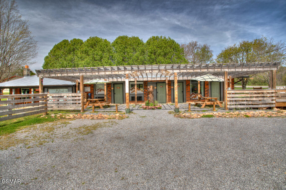 3804 Wears Valley Road Sevierville TN 37862