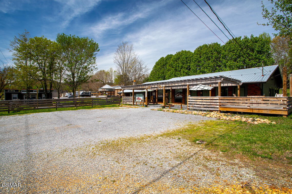 3804 Wears Valley Road Sevierville TN 37862