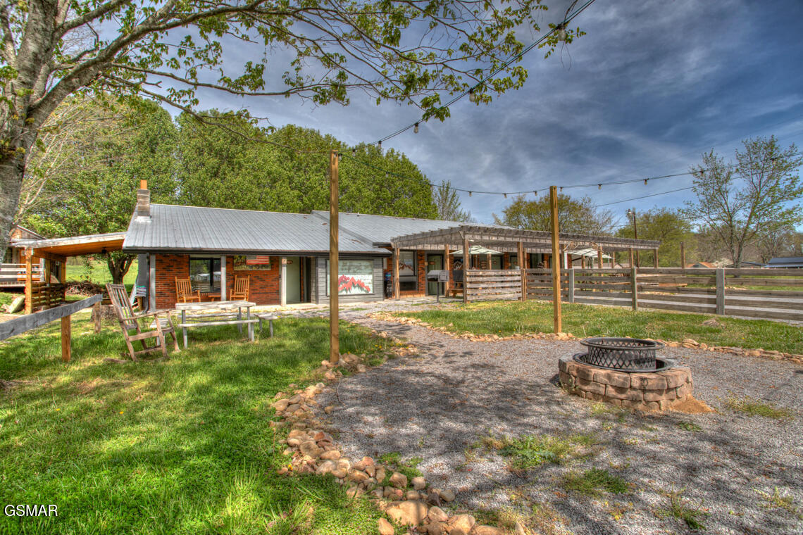 3804 Wears Valley Road Sevierville TN 37862