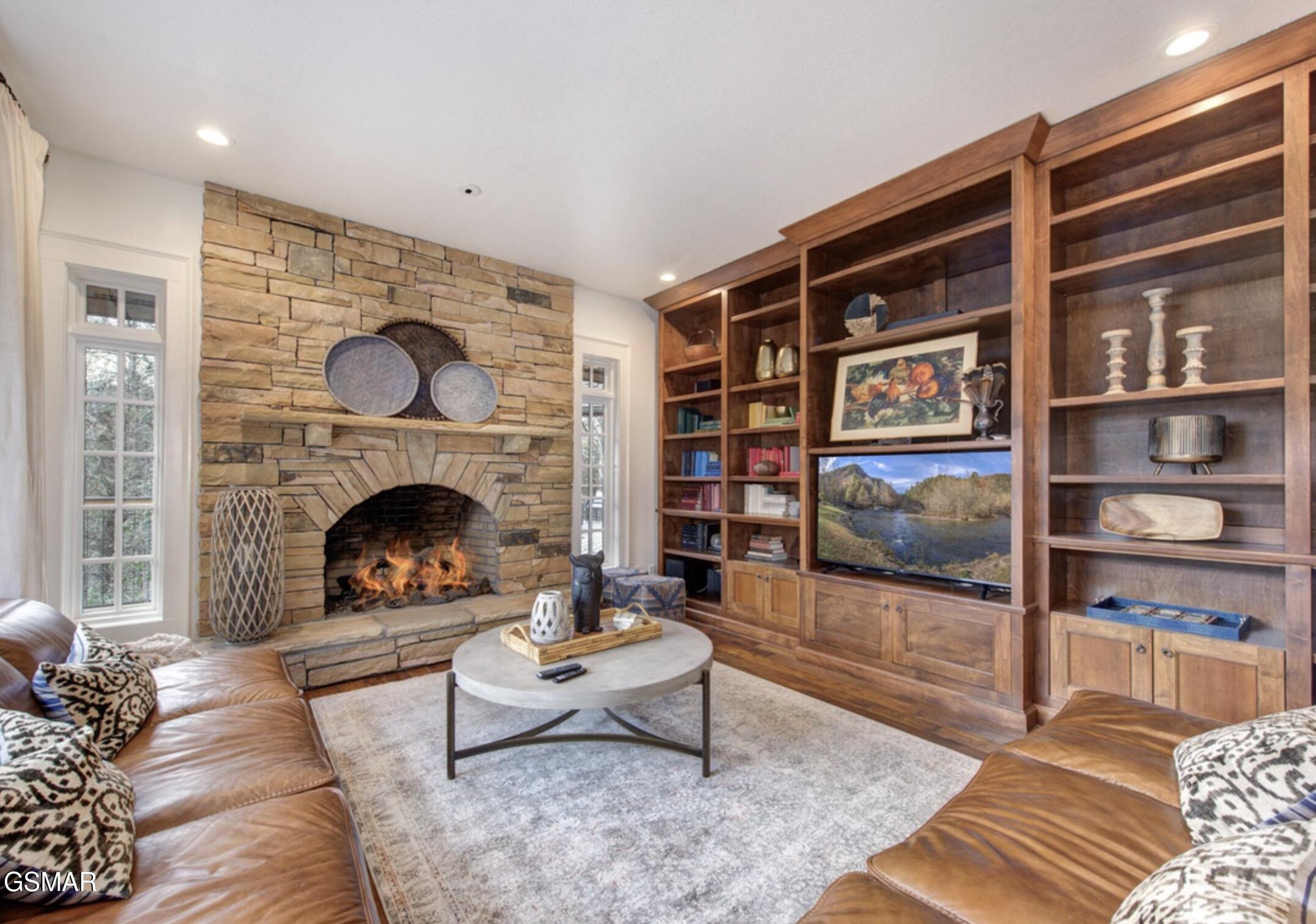 1886 Acorn Branch Lane Gatlinburg TN 37738