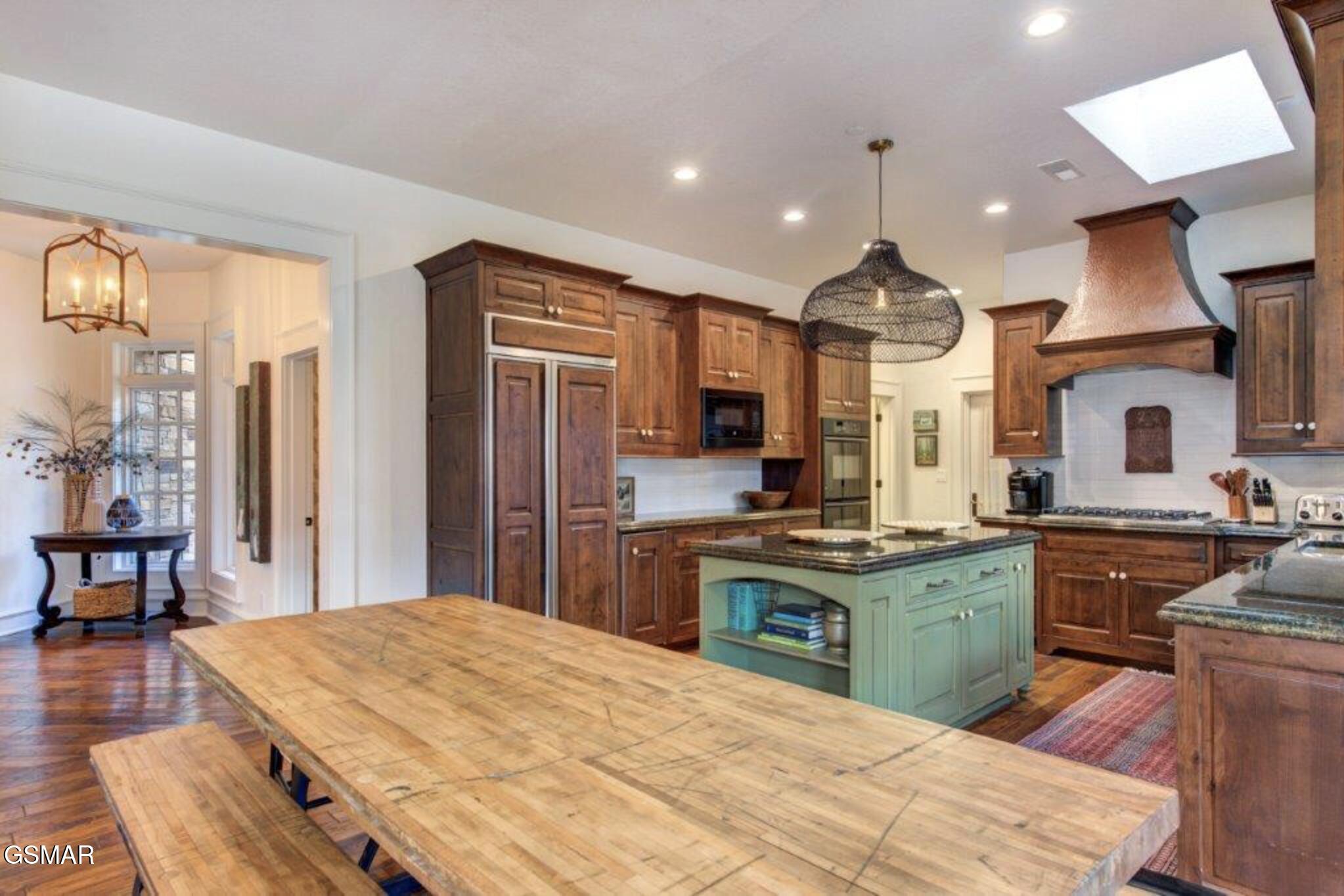 1886 Acorn Branch Lane Gatlinburg TN 37738