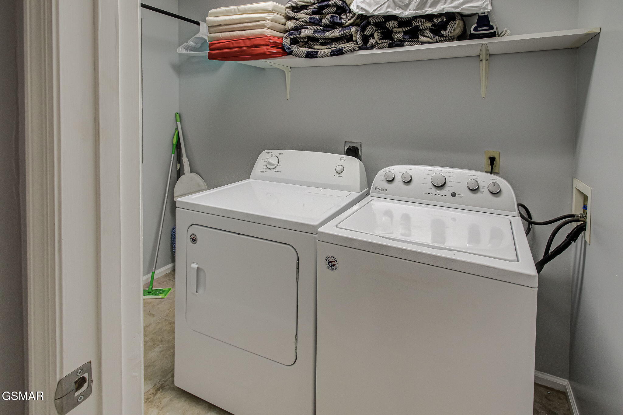 802 Crystal Branch Way Gatlinburg TN 37738