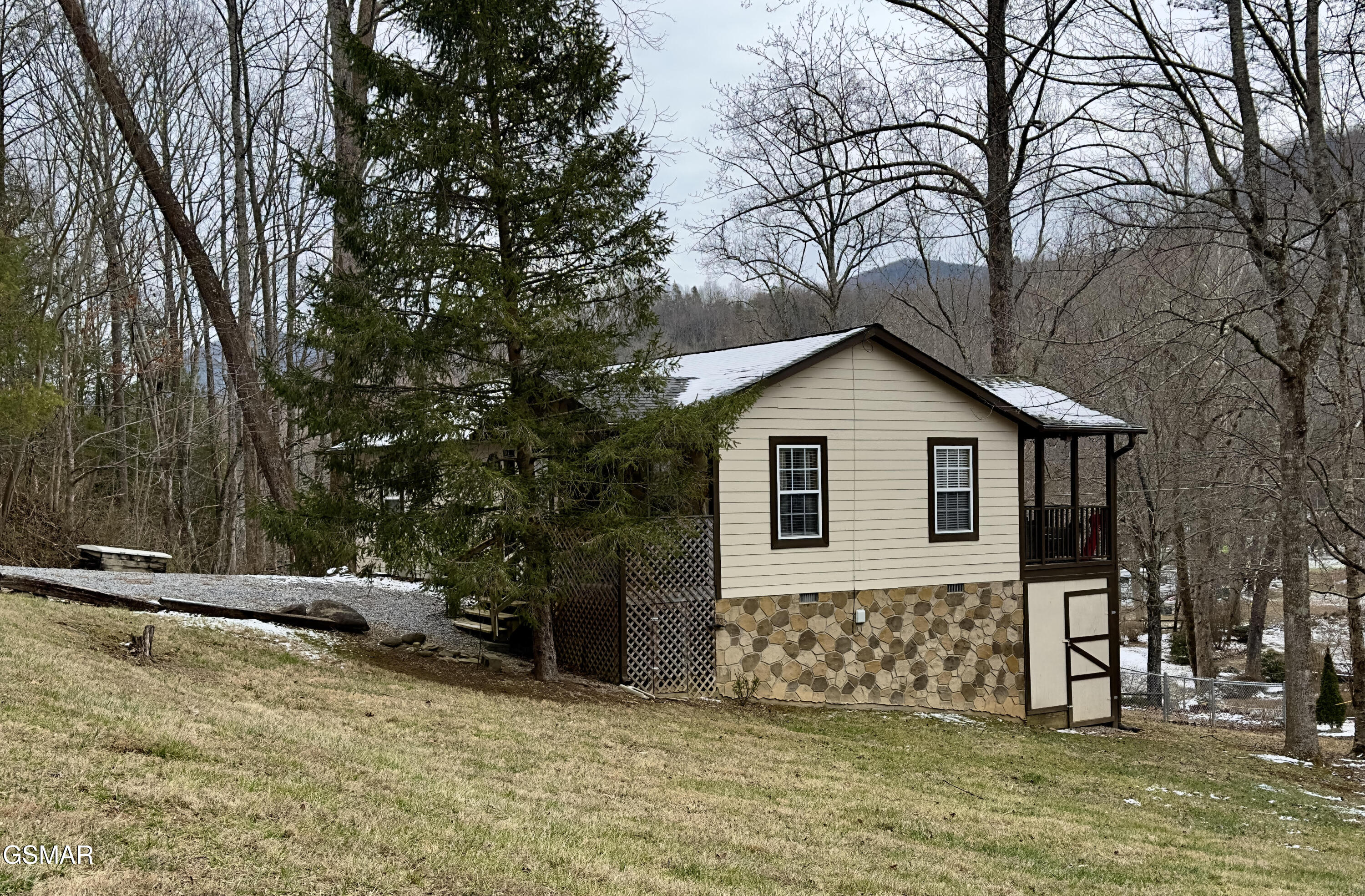 146 Hollow Road Cosby TN 37722