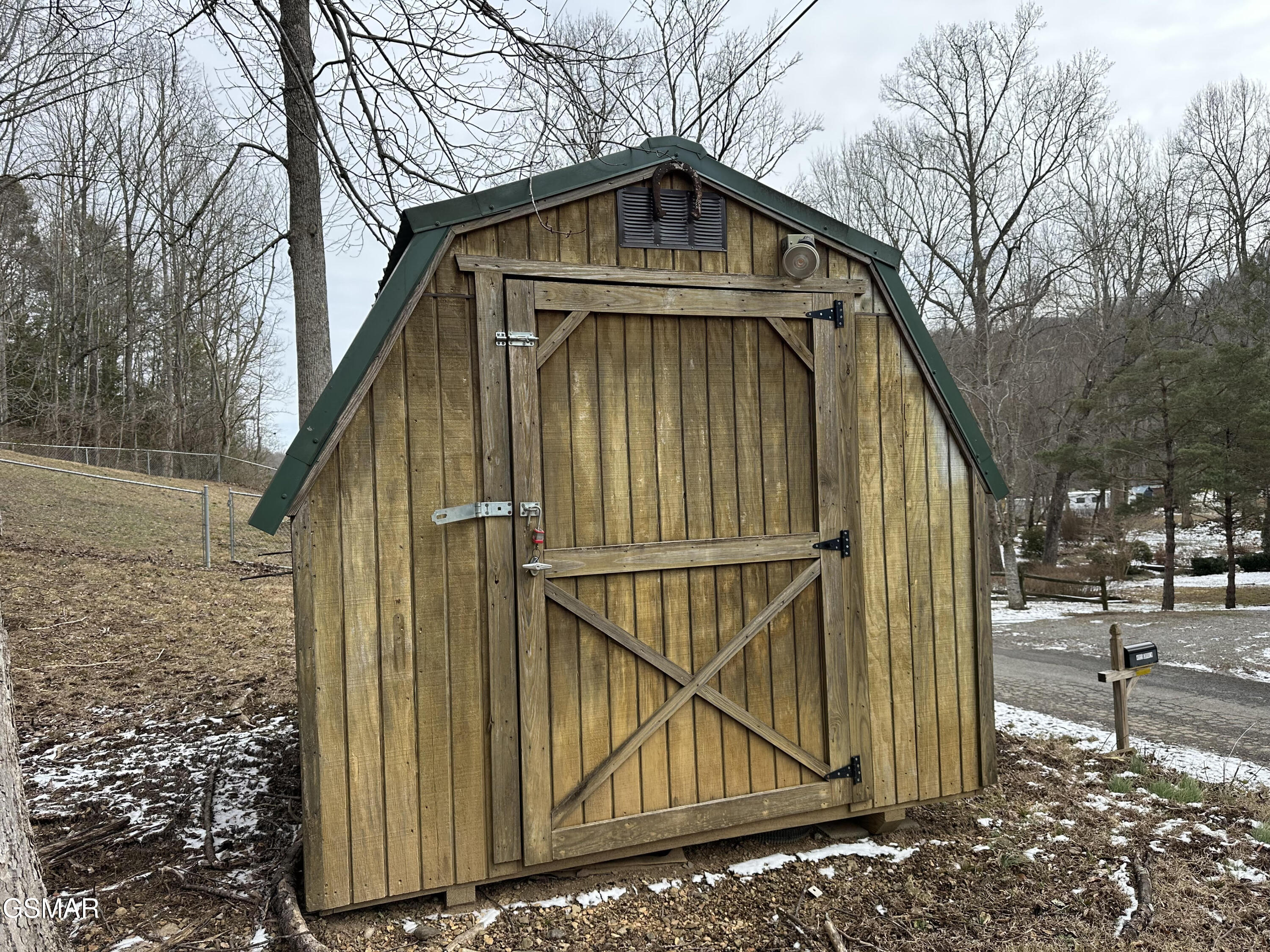 146 Hollow Road Cosby TN 37722