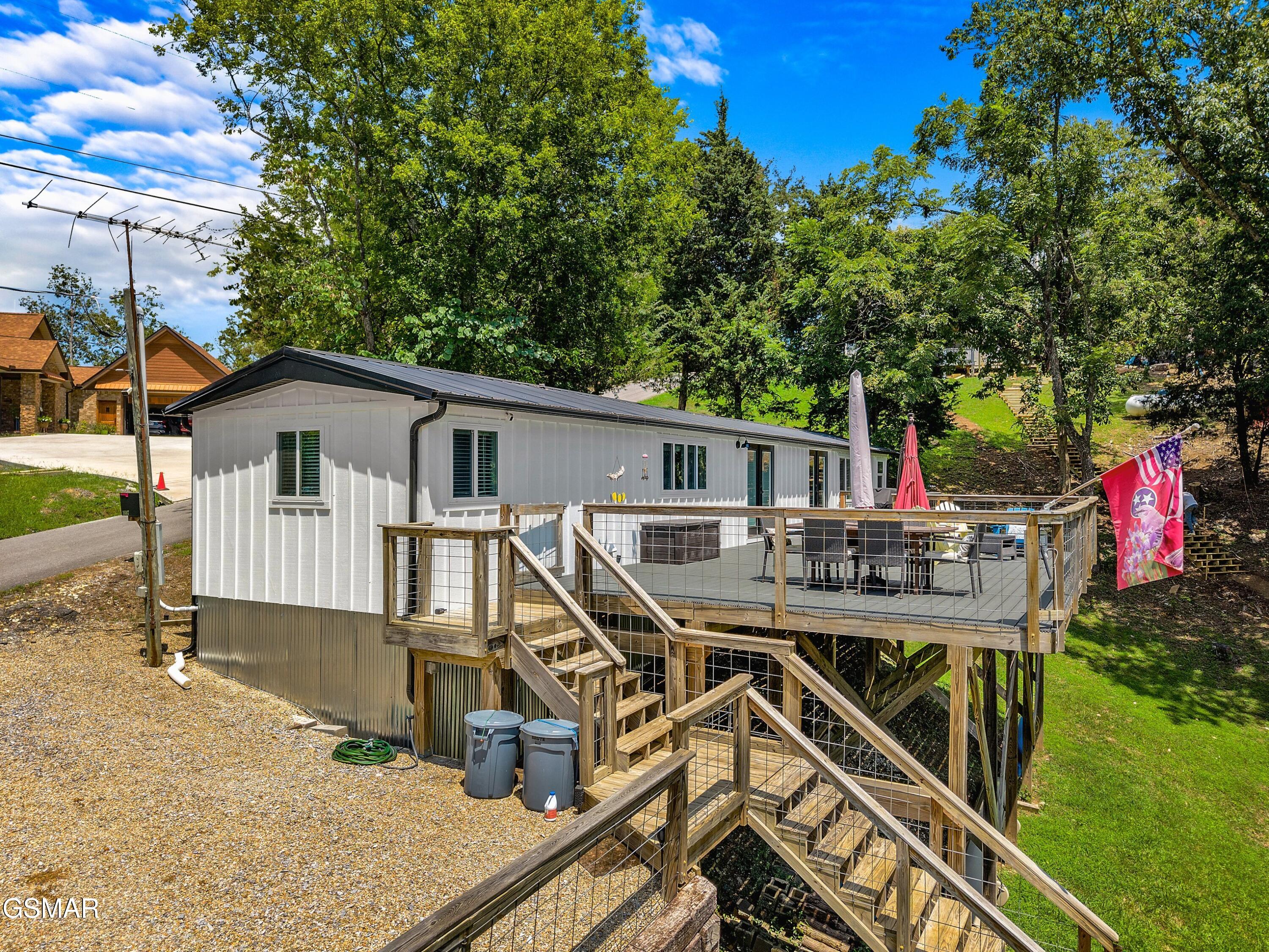 1607 Kinder Lane Dandridge TN 37725