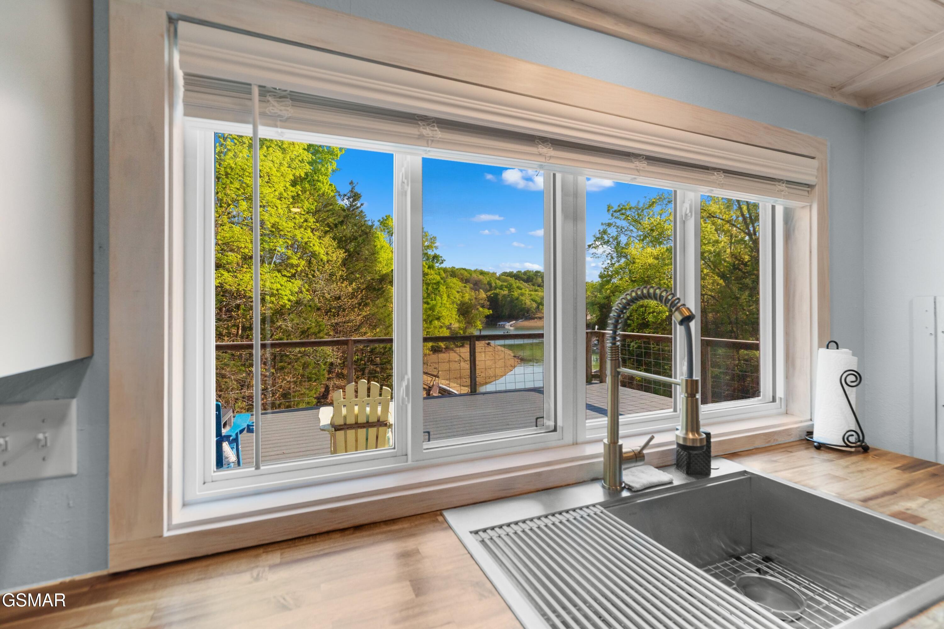 1607 Kinder Lane Dandridge TN 37725