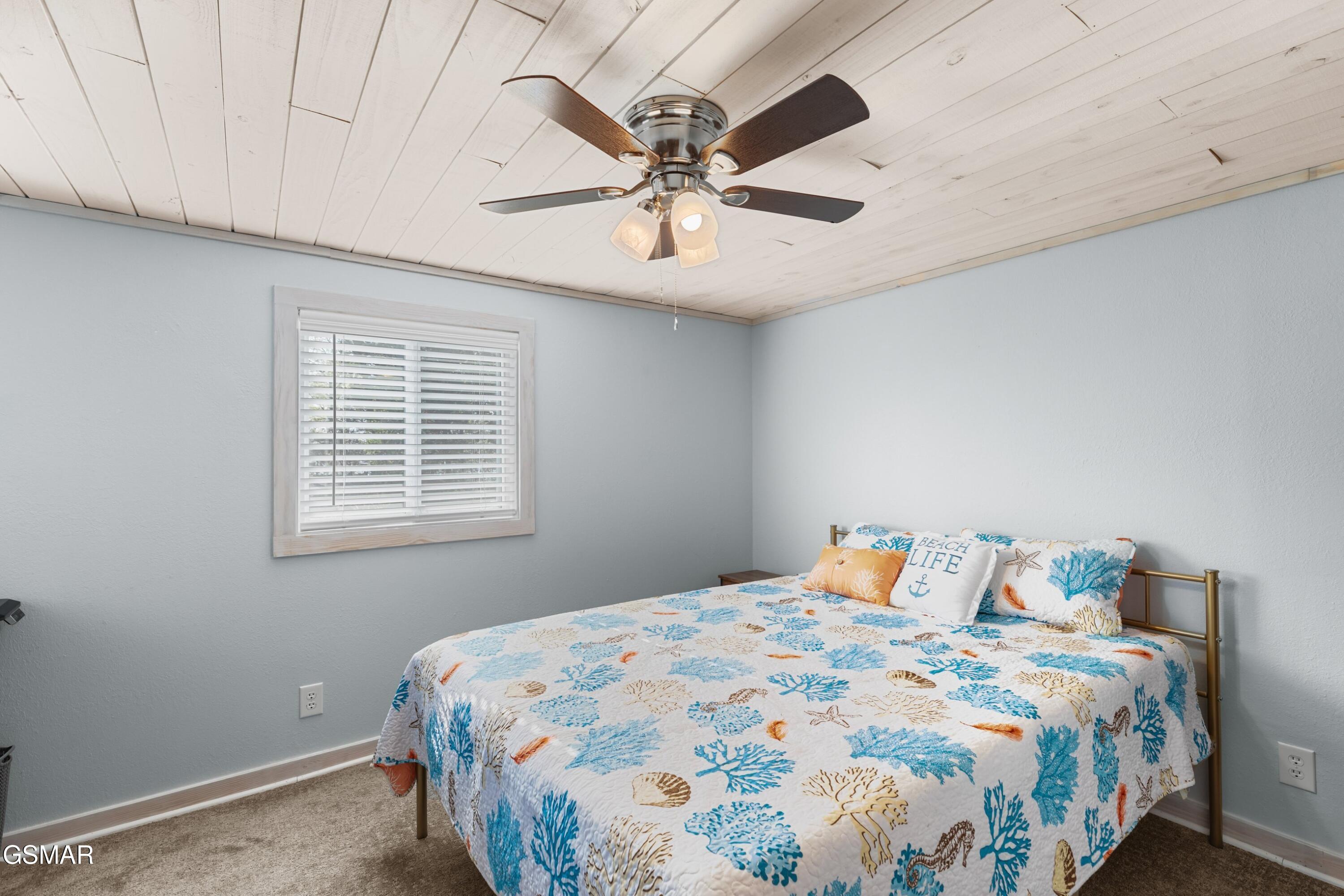 1607 Kinder Lane Dandridge TN 37725