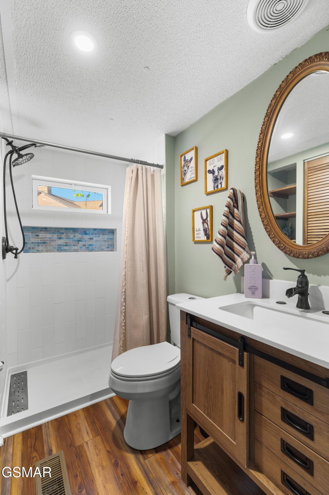 1607 Kinder Lane Dandridge TN 37725