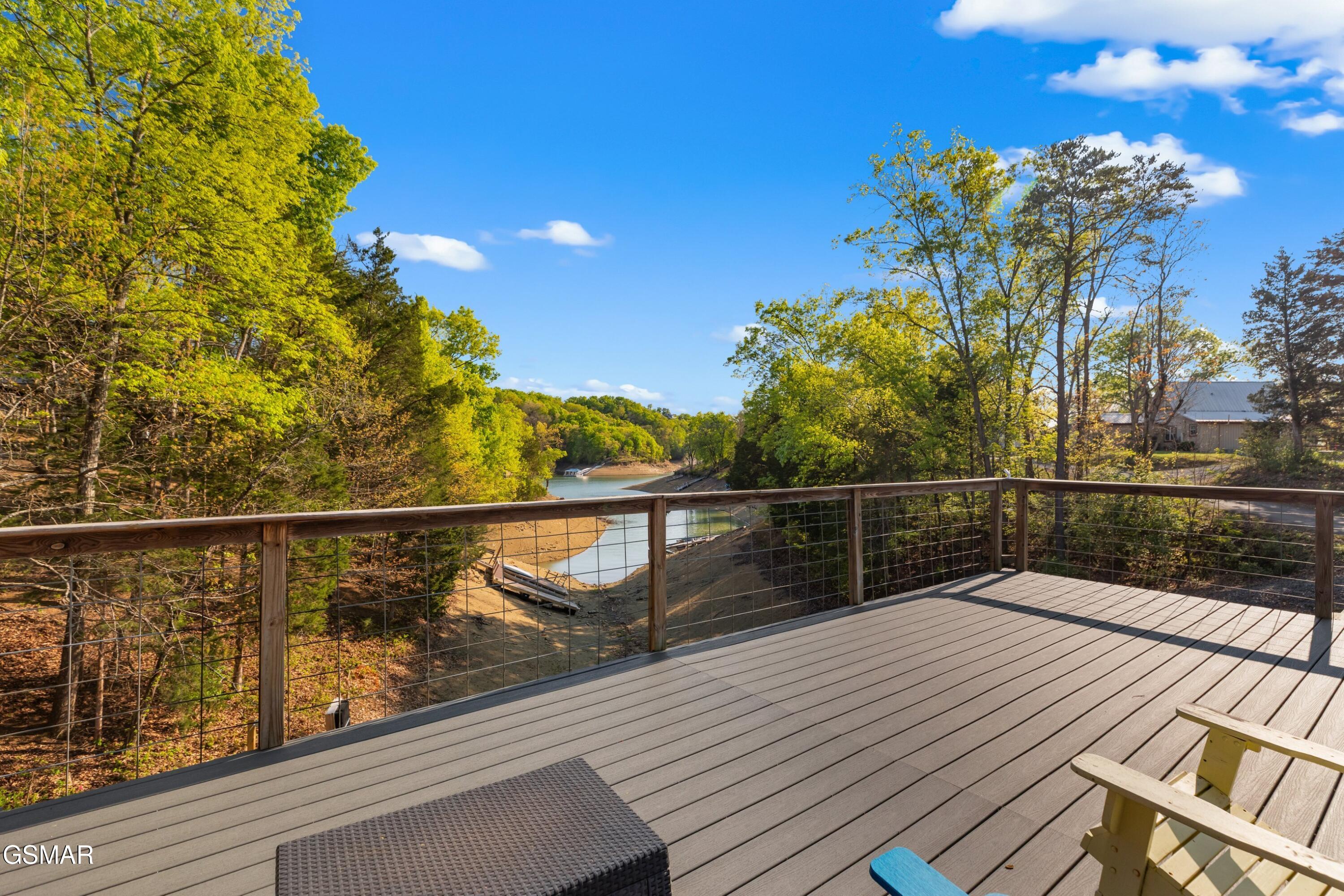 1607 Kinder Lane Dandridge TN 37725