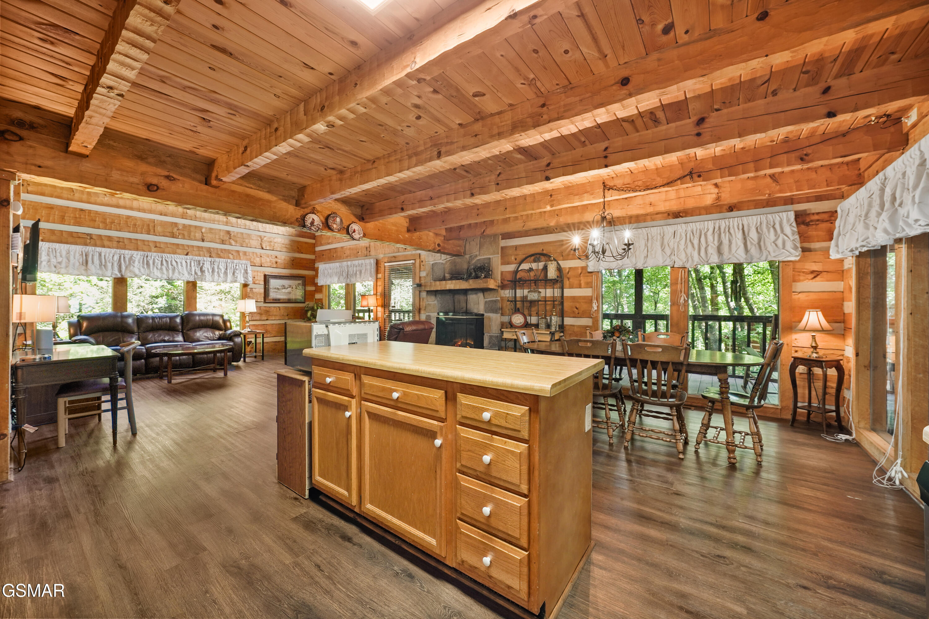 3475 Twin City Way Pigeon Forge TN 37863