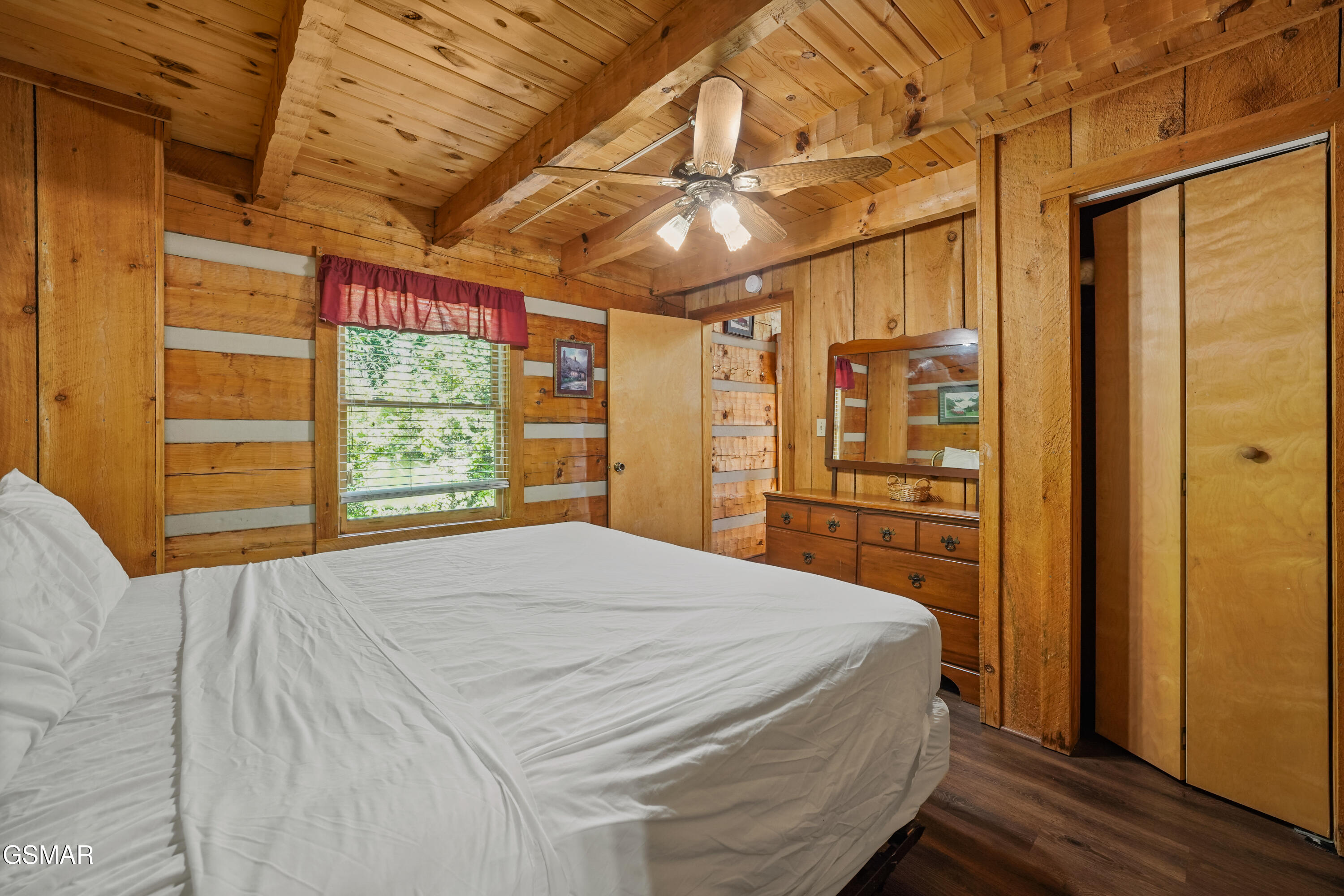 3475 Twin City Way Pigeon Forge TN 37863