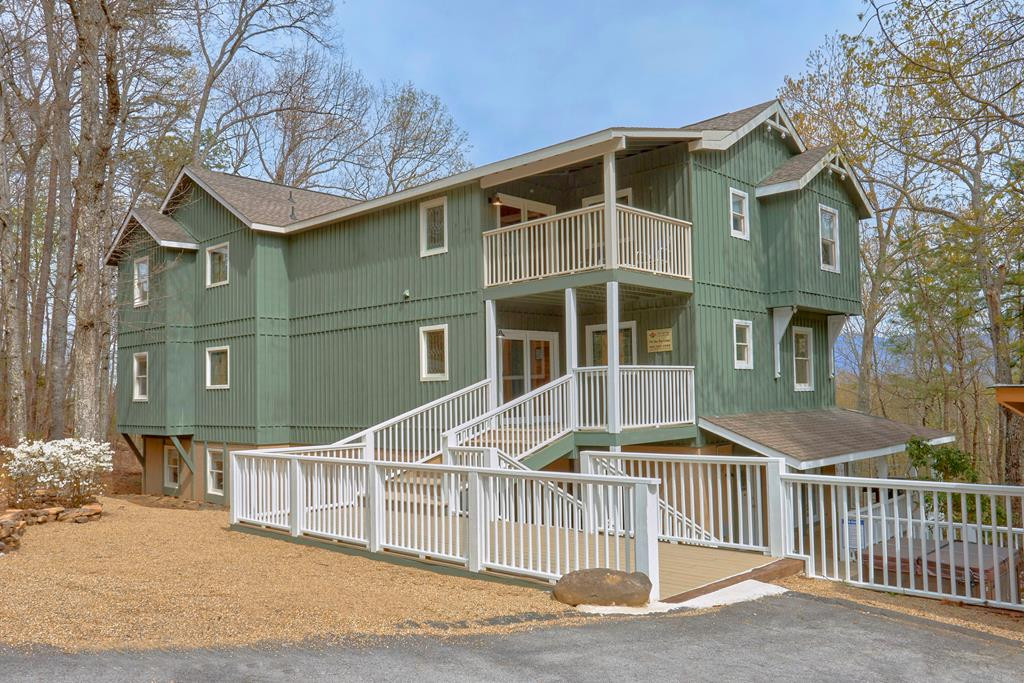 1106 Tanrac Trail Gatlinburg TN 37738