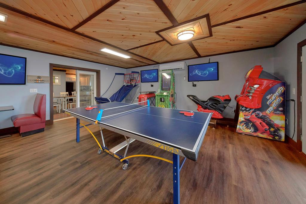 1106 Tanrac Trail Gatlinburg TN 37738