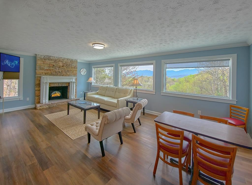 1106 Tanrac Trail Gatlinburg TN 37738