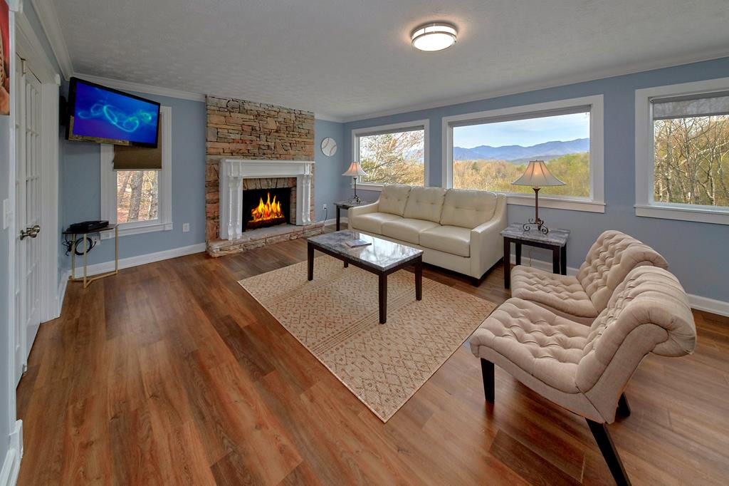1106 Tanrac Trail Gatlinburg TN 37738