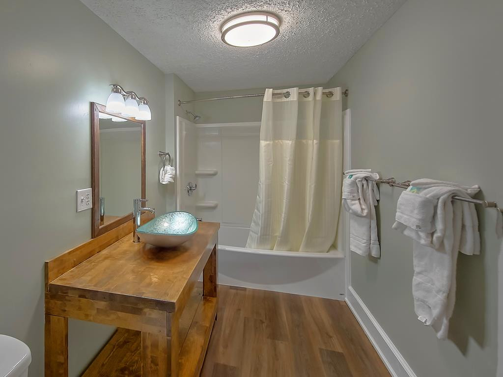 1106 Tanrac Trail Gatlinburg TN 37738