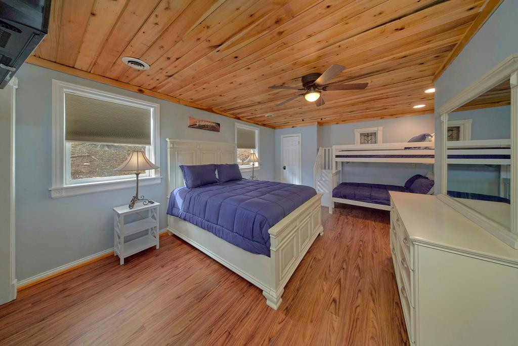 1106 Tanrac Trail Gatlinburg TN 37738