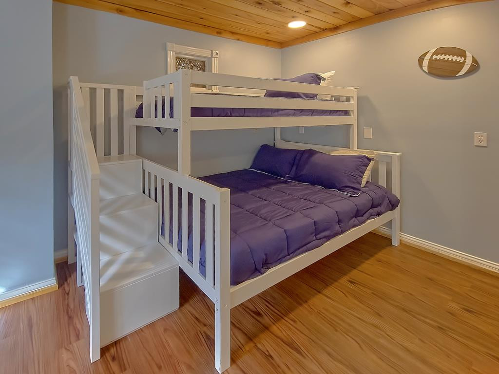 1106 Tanrac Trail Gatlinburg TN 37738