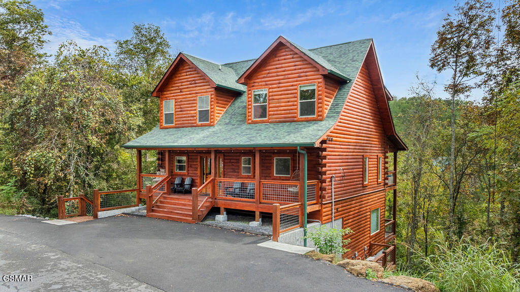 1611 White Halo Court Sevierville TN 37876