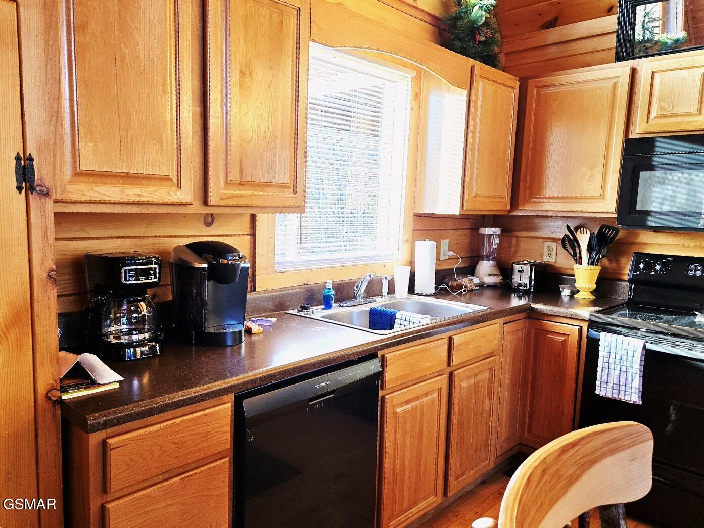 1529 Boo Boos Way Sevierville TN 37862